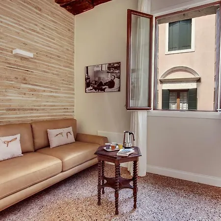 Rugabella Rialto Deluxe By Wonderful Italy Venice