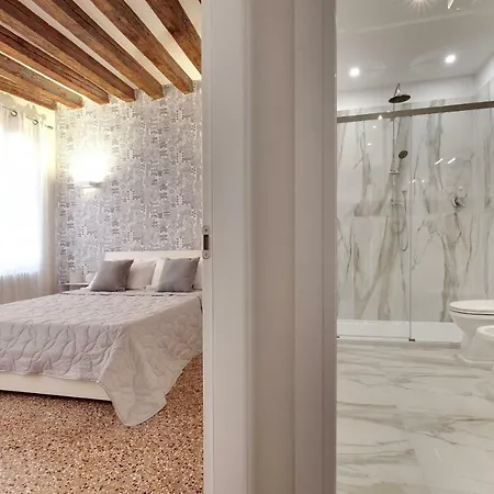 Apartment Rugabella Rialto Deluxe By Wonderful Italy Venice